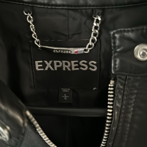 Like new jacket - Picture 2 of 4